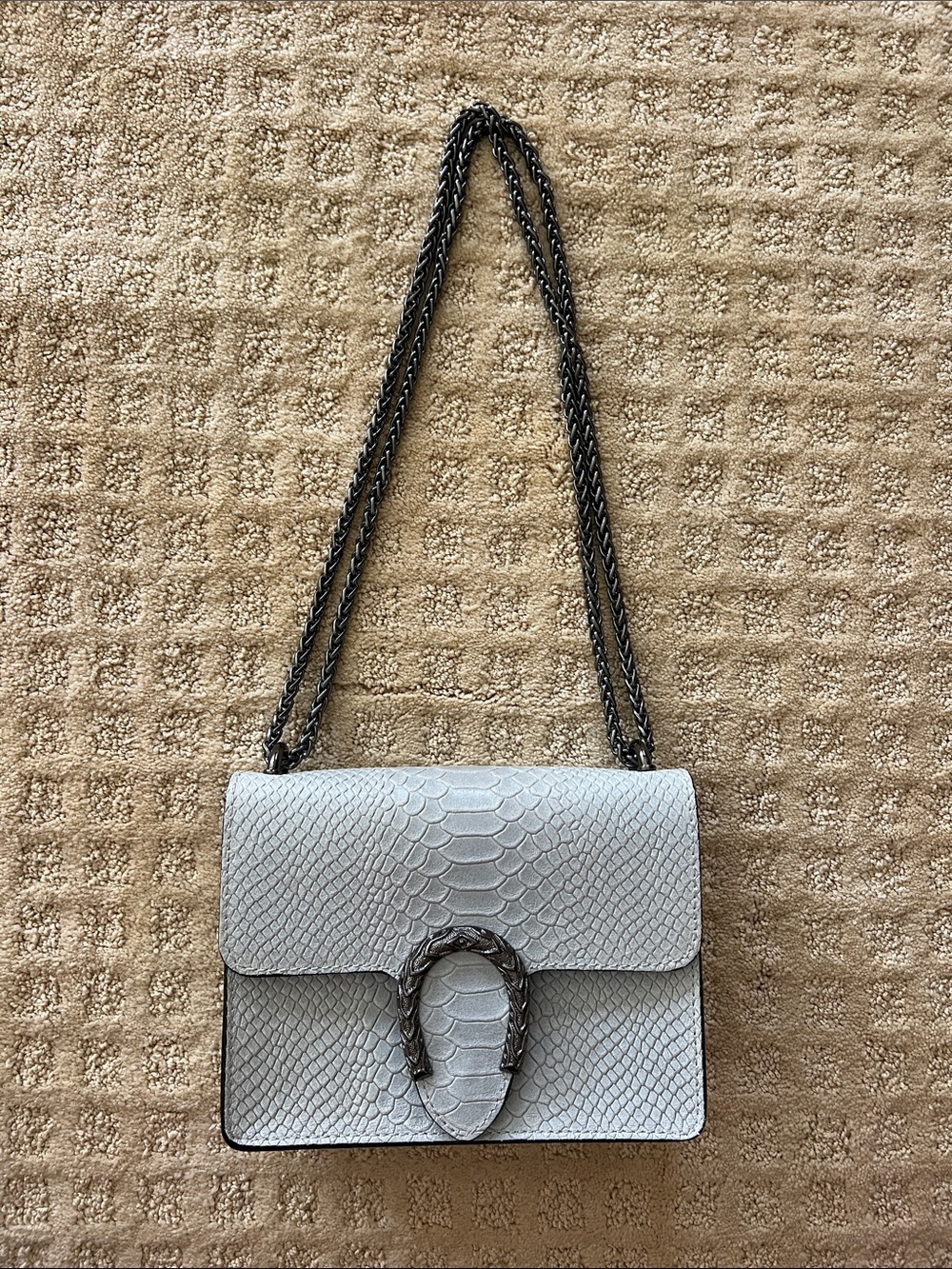 Elegant Snake-Embossed Leather Shoulder Bag